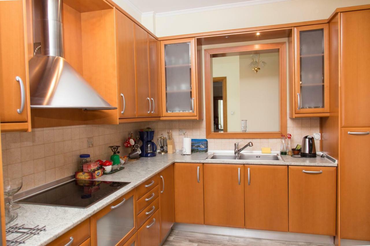 Veta'S Spacious Central Apartment Серрес Екстер'єр фото